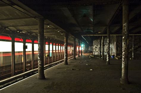 The Hidden Side To The World's Cities Abandoned 18th Street Subway ...