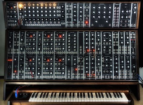 Where did synthesizers in music come from? | by domenyka sarauz | Medium