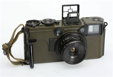 LEICA Barnack Berek Blog: A MEDIUM FORMAT LEICA RANGEFINDER?