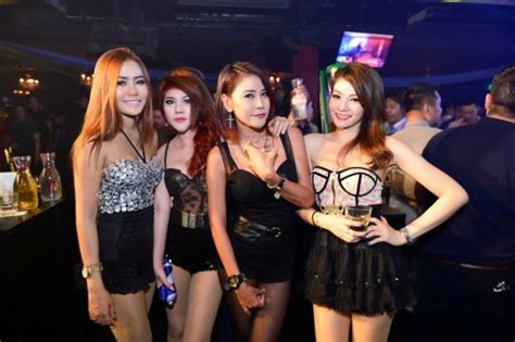 kuala lumpur nightlife tips - Emiko Almeida