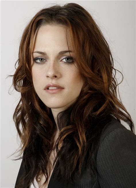 Celebrity Hairstyle: Kristen Stewart Hair Photos