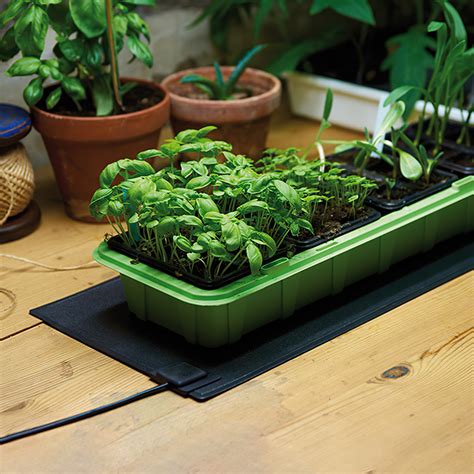 Heating Mat for Plants - Grow plats indoors | SmartaSaker