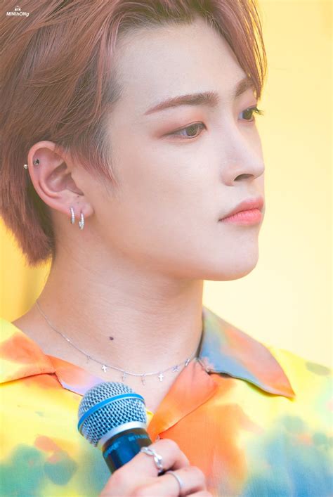 MINIhONg on Twitter | Ateez hongjoong, Hongjoong ateez, Hongjoong cute