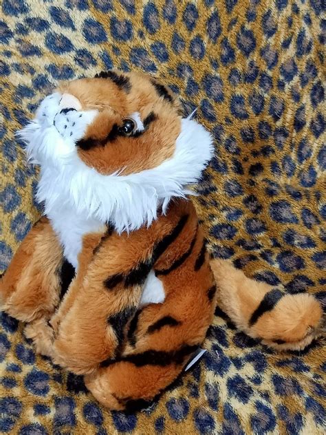 REALISTIC SMALL SIZE TIGER PLUSH ANIMAL, Hobbies & Toys, Toys & Games ...