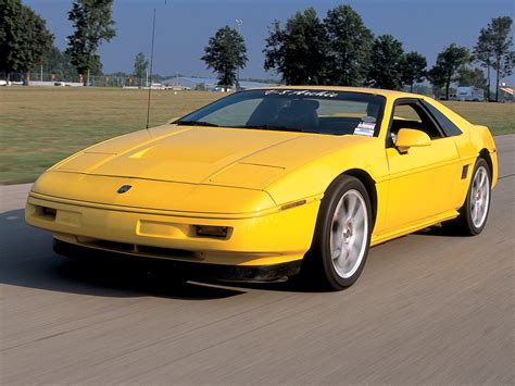 1987 Pontiac Fiero - Custom Chopped LT1-Powered '87 Fiero - High Performance Pontiac Magazine