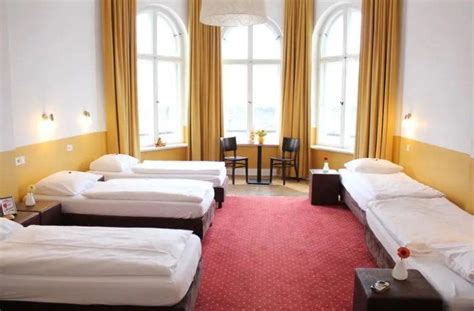 17 CHEAP HOSTELS in Berlin [Bargain guide] – One Weird Globe