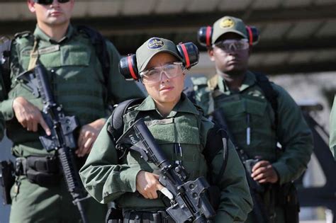 Photos show what it takes to be a U.S. Border Patrol agent - Houston ...