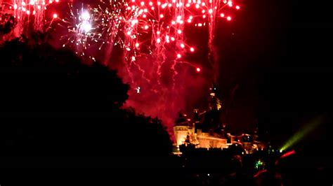 Disneyland HK, Fireworks 4 - YouTube