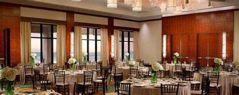 Outdoor Wedding Venues | Fort Lauderdale Marriott Harbor Beach Resort & Spa