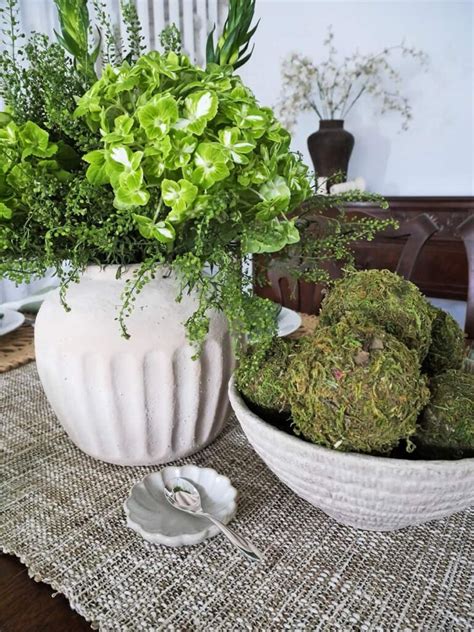 Style a Natural St. Patrick's Day Table Setting - Adorn the Table