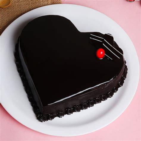 Heart Shaped Chocolate Cake- MyFlowerTree