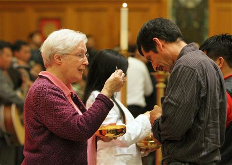 Extraordinary Eucharistic Ministers — Catholic Community of Waukesha