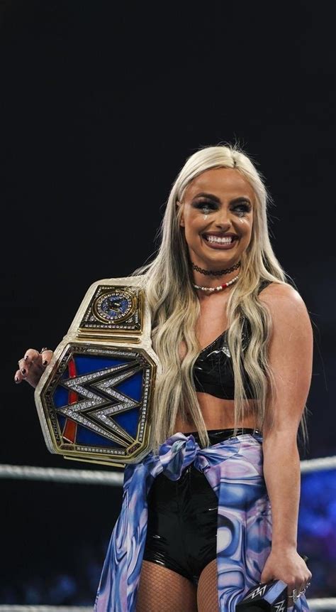 Liv morgan smackdown champion | Female wrestlers, Wwe girls, Liv