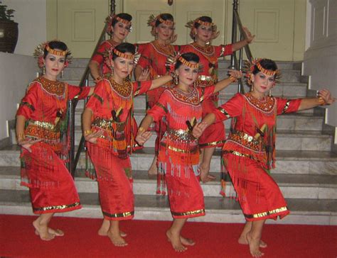 BUDAYA INDONESIA: BUDAYA SULAWESI SELATAN