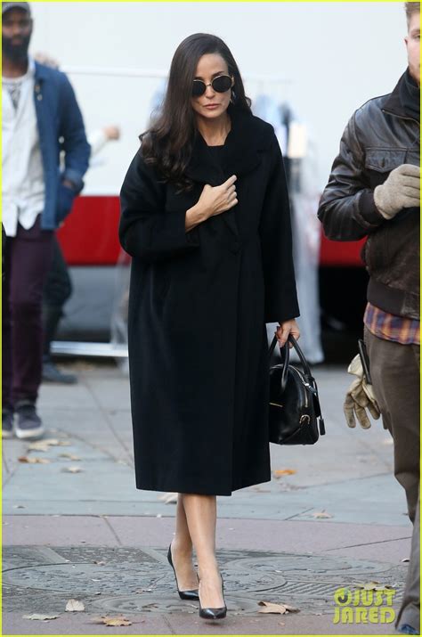 Demi Moore & Dylan McDemott Go 'Blind' in NYC: Photo 3513316 | Demi ...