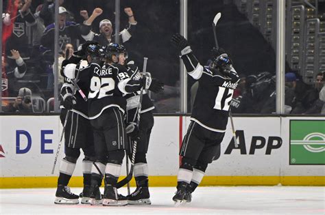 Sabres score four straight as Kings' woes continue | Reuters