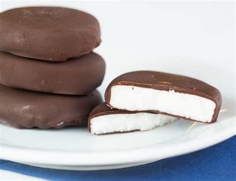 DIY: Homemade York Peppermint Patties Recipe | Brown Eyed Baker