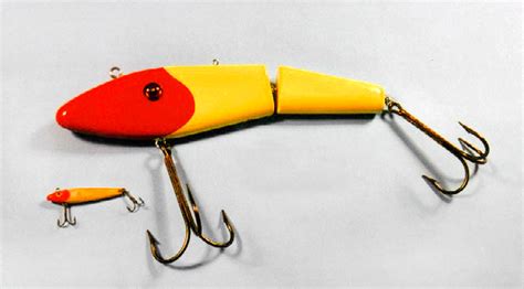 Giant Wooden Lure - Saltwater Jointed Minnow Lure Sculpture