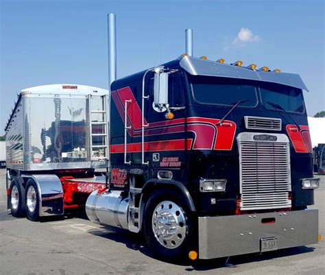 Freightliner COE # 18 Wheeler # Big Rig # Semi Truck # Cab Over ...