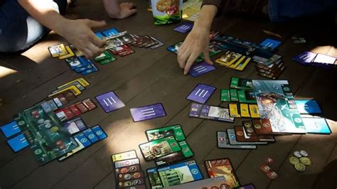 Best 6 Player Board Games [Top 15 In 2024]