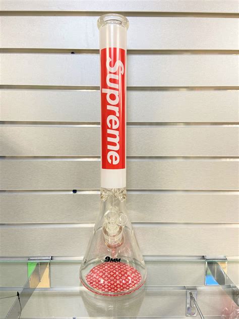 Supreme Design Glass Bong - 20" - Best Buds Forever