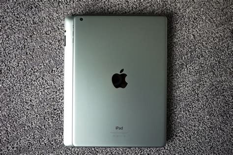 Hands On: iPad Air in Space Gray; Silver iPad Air Unboxing [VIDEO ...