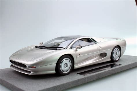 TOP MARQUES 1.18 JAGUAR XJ220 Silver color ( TOP39C ) - Eurospec