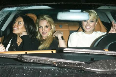 Paris Hilton celebrates 15-year anniversary of iconic car photo with ...