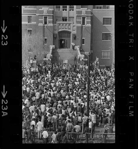 Anti-war demonstration at Commonwealth Armory, Commonwealth Avenue ...