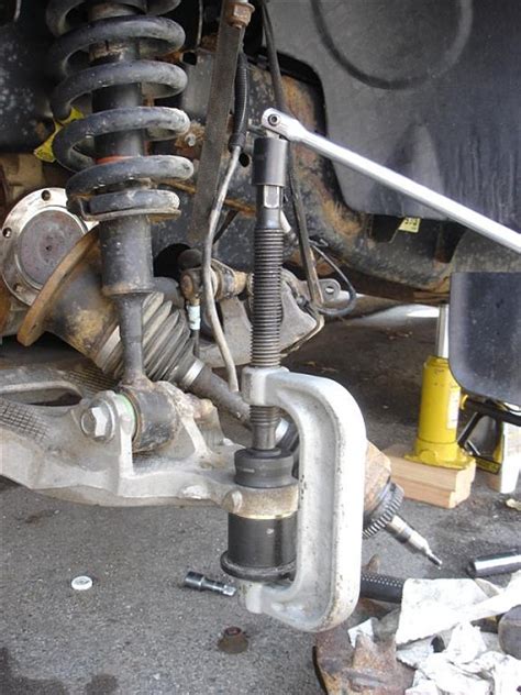 Lower Ball Joint Replacement on 4WD 2004- - Ford F150 Forum - Community of Ford Truck Fans