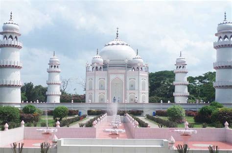 Top 8 Replicas Of The Taj Mahal Across The World