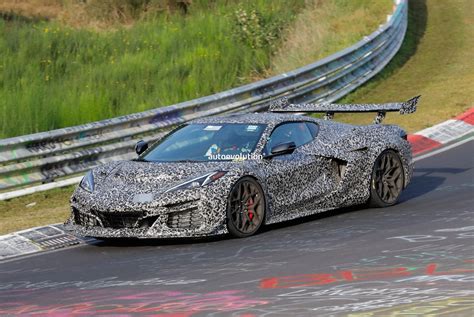 2025 Chevrolet Corvette ZR1 Spied With Different Rear Wings, Hearsay Suggests Over 800 HP ...