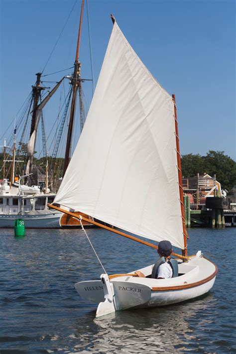 Sprit sail Archives - Small Boats Magazine