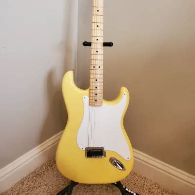 Fender Player Strat Nylon String Acousti-Phonic | Reverb