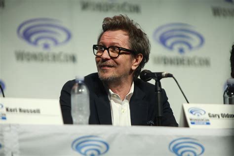 Gary Oldman | Gary Oldman speaking at the 2014 WonderCon, fo… | Flickr