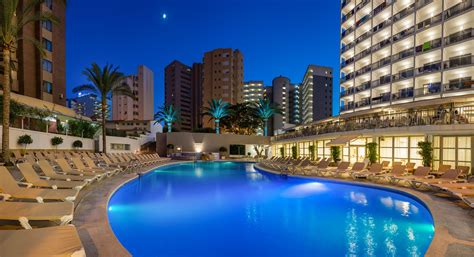 Piscina iluminada - Hotel RH Princesa Benidorm | Benidorm, Hotel, Hotel spa