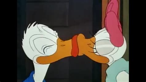 Donald Duck And Daisy Duck Kissing