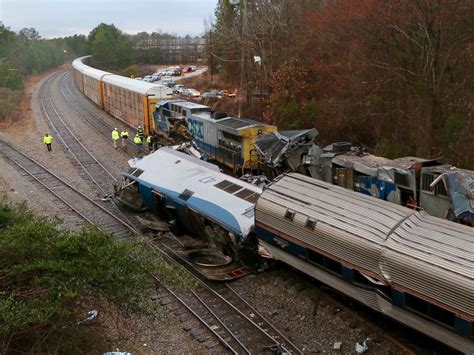 Amtrak train on wrong track in deadly crash; it says freight line ...