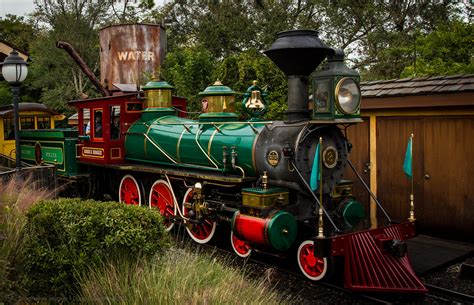 All Aboard | The Roger E. Broggie train just after departure… | Flickr