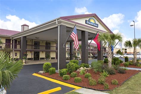 Days Inn by Wyndham West Memphis | West Memphis, AR Hotels