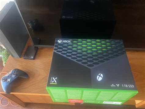 Xbox Series X Has Started To Ship Early By Microsoft; Gears 5/FH4 XSX Update Reportedly 60+ GB