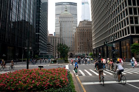 NYC's Park Avenue Medians Are Getting a Makeover - Bloomberg