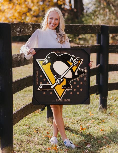 Pittsburgh Penguins Custom Wall Art – Hex Head Art