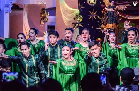 UST Singers, AB Chorale collaborate in Christmas concert | The Varsitarian