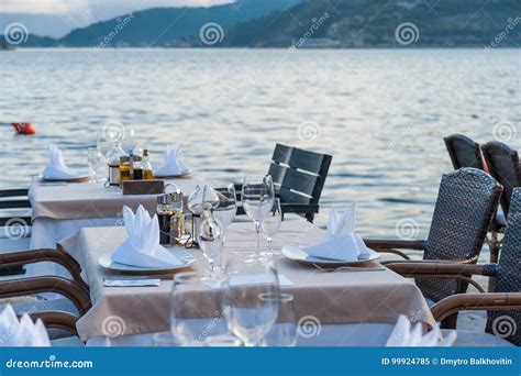 Restaurant on sea shore stock image. Image of business - 99924785