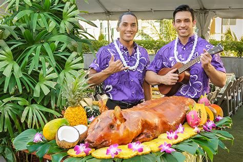 Waikiki Luau Buffet | Dining Oahu | Royal Star Hawaii