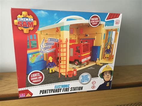 Fireman Sam Electronic Pontypandy Fire Station Review - ChelseaMamma