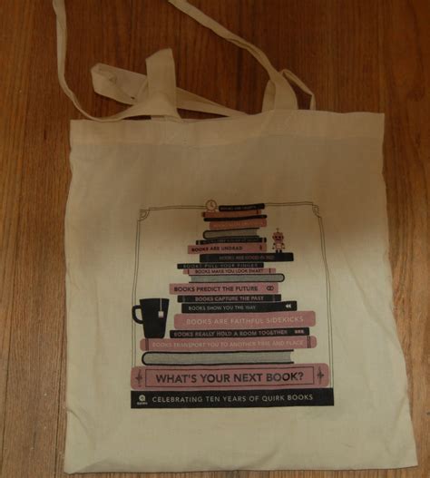Midnyte Reader: Tote bag giveaway #3