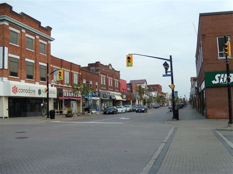 Image: Main St at Ferguson, North Bay Ontario