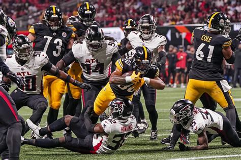 Pittsburgh Steelers Finish Perfect in Win Over Falcons - Sports ...